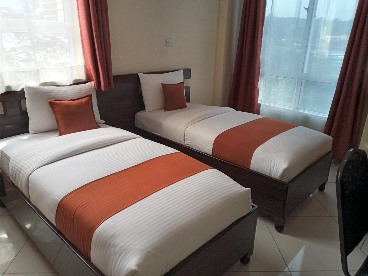 Claire De Lune Moonlight Hotel Nakuru Exterior photo
